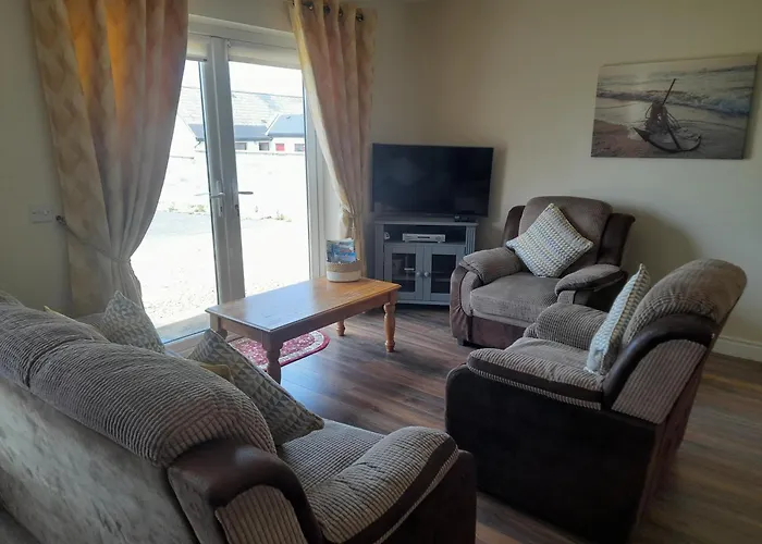 Ocean View Apartment Quilty